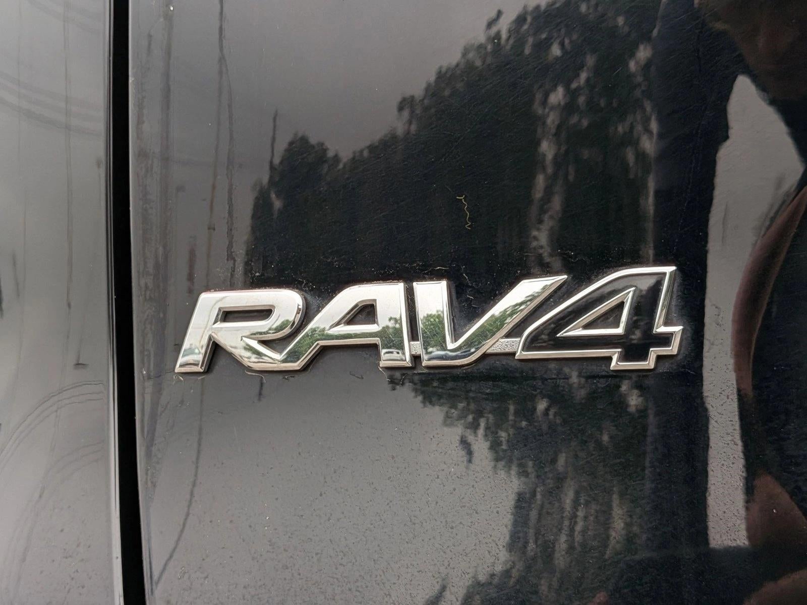 2022 Toyota RAV4 XLE FWD (GS)