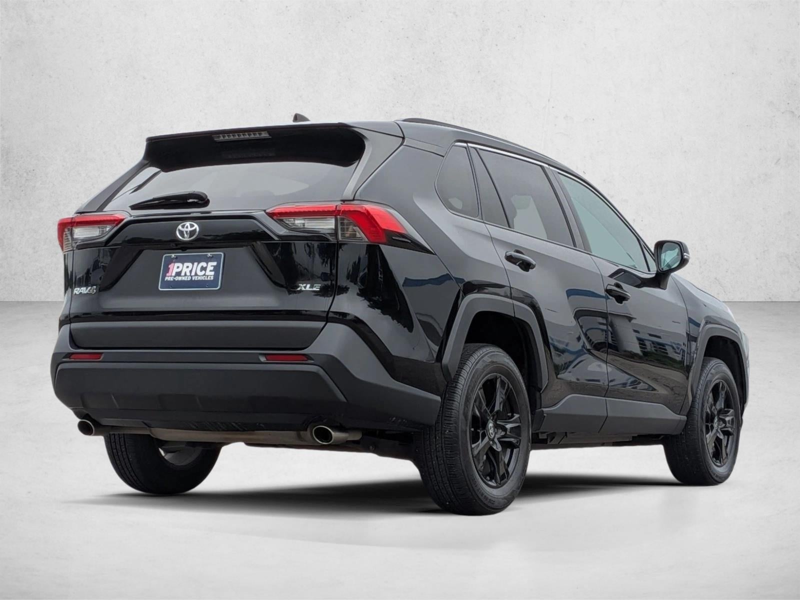 2022 Toyota RAV4 XLE FWD (GS)