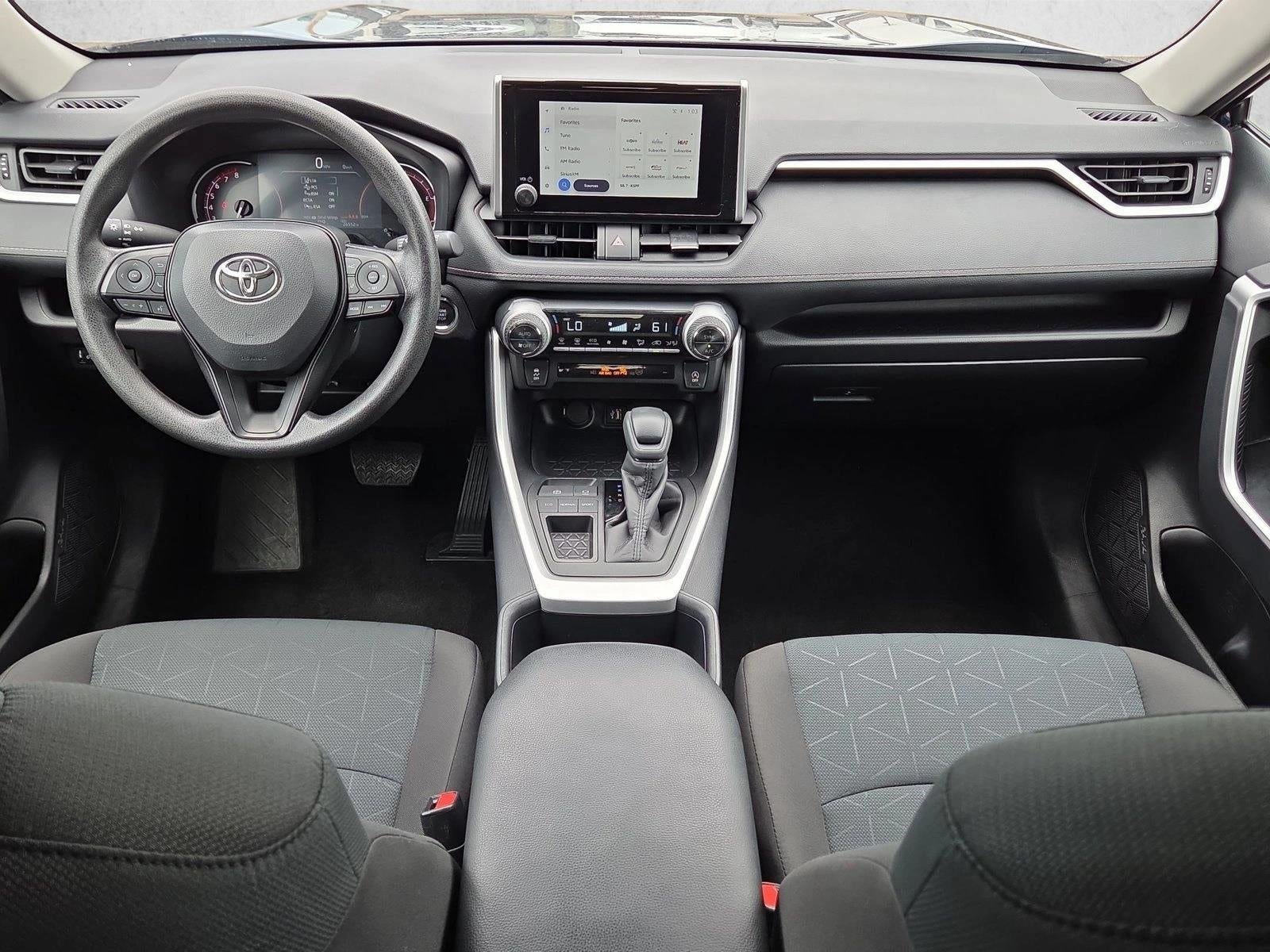 2025 Toyota RAV4 XLE FWD (GS)