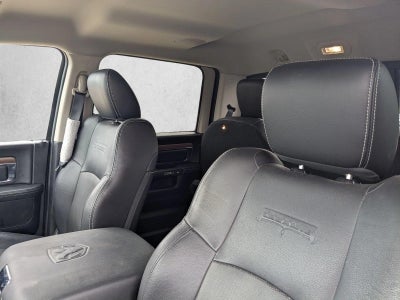 2017 RAM 3500 Laramie 4x4 Crew Cab 8' Box