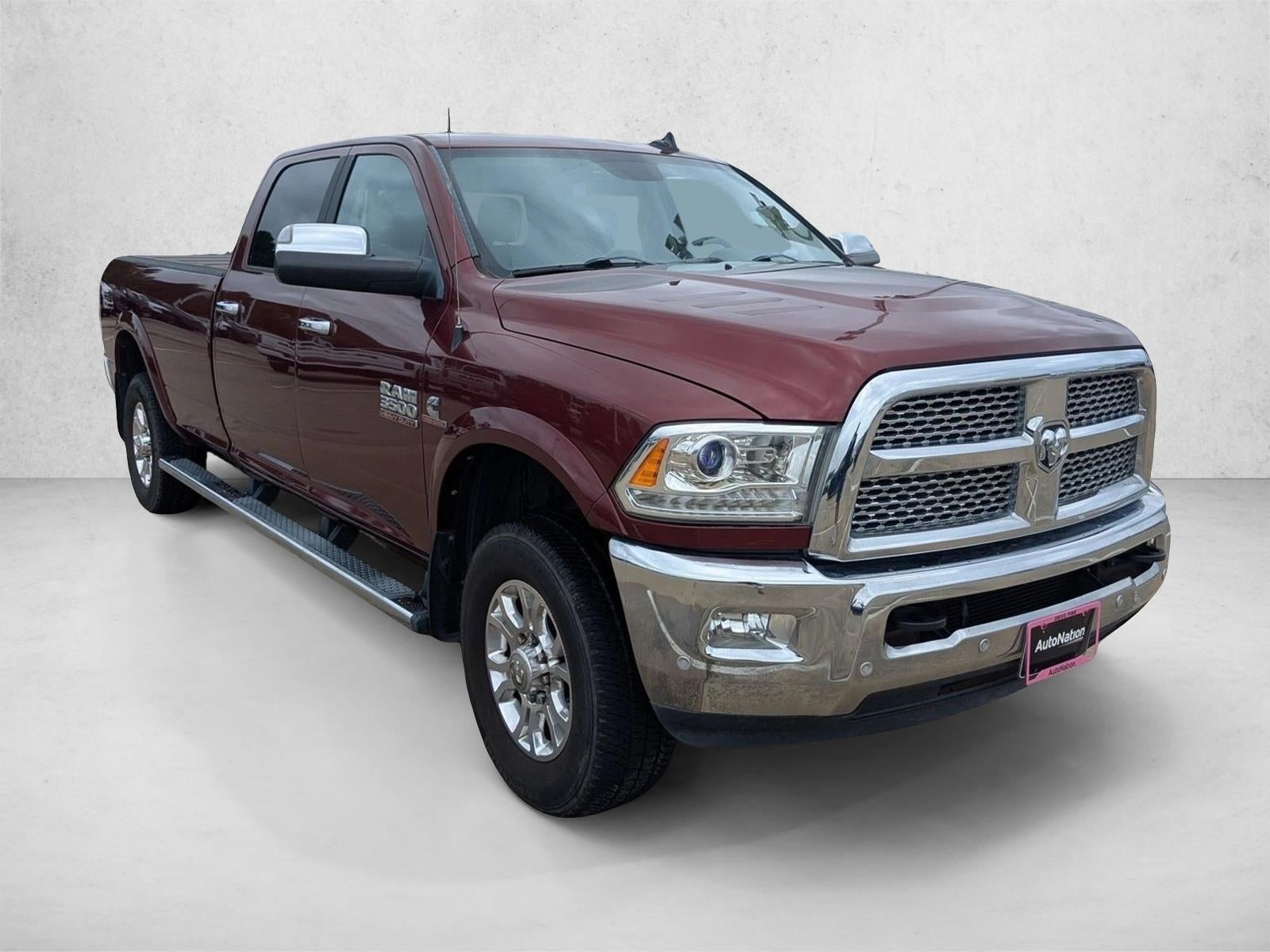 2017 RAM 3500 Laramie 4x4 Crew Cab 8' Box