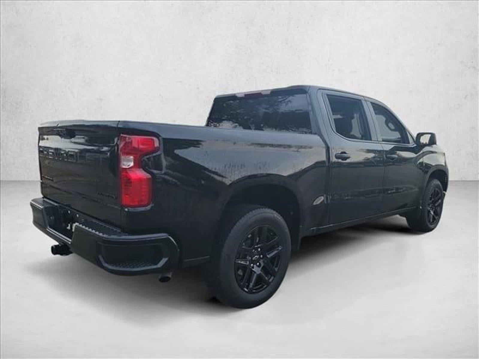 2024 Chevrolet Silverado 1500 Crew Cab Short Box 2-Wheel Drive Custom