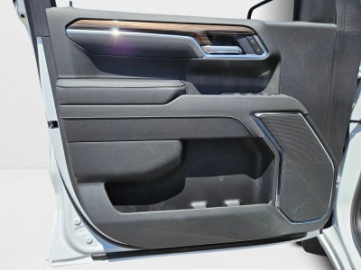 2025 Chevrolet Silverado 1500 Crew Cab Short Box 2-Wheel Drive RST