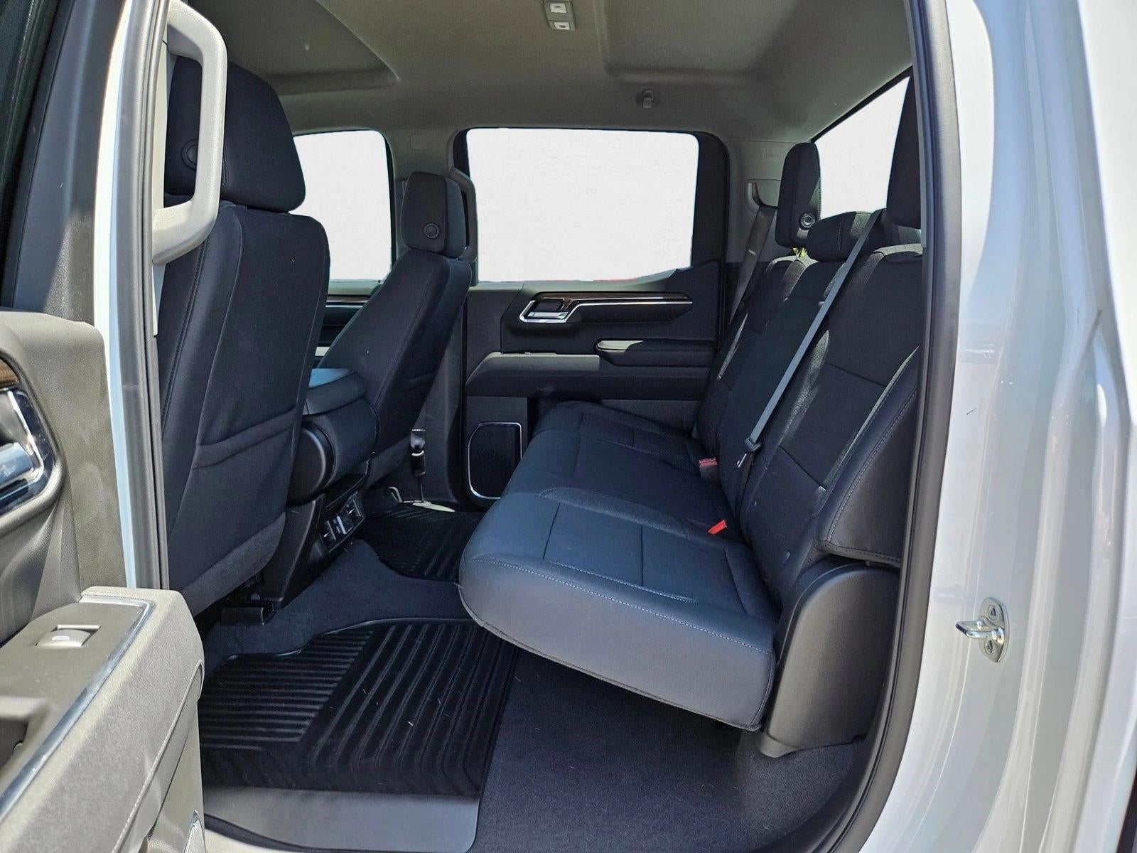 2025 Chevrolet Silverado 1500 Crew Cab Short Box 2-Wheel Drive RST