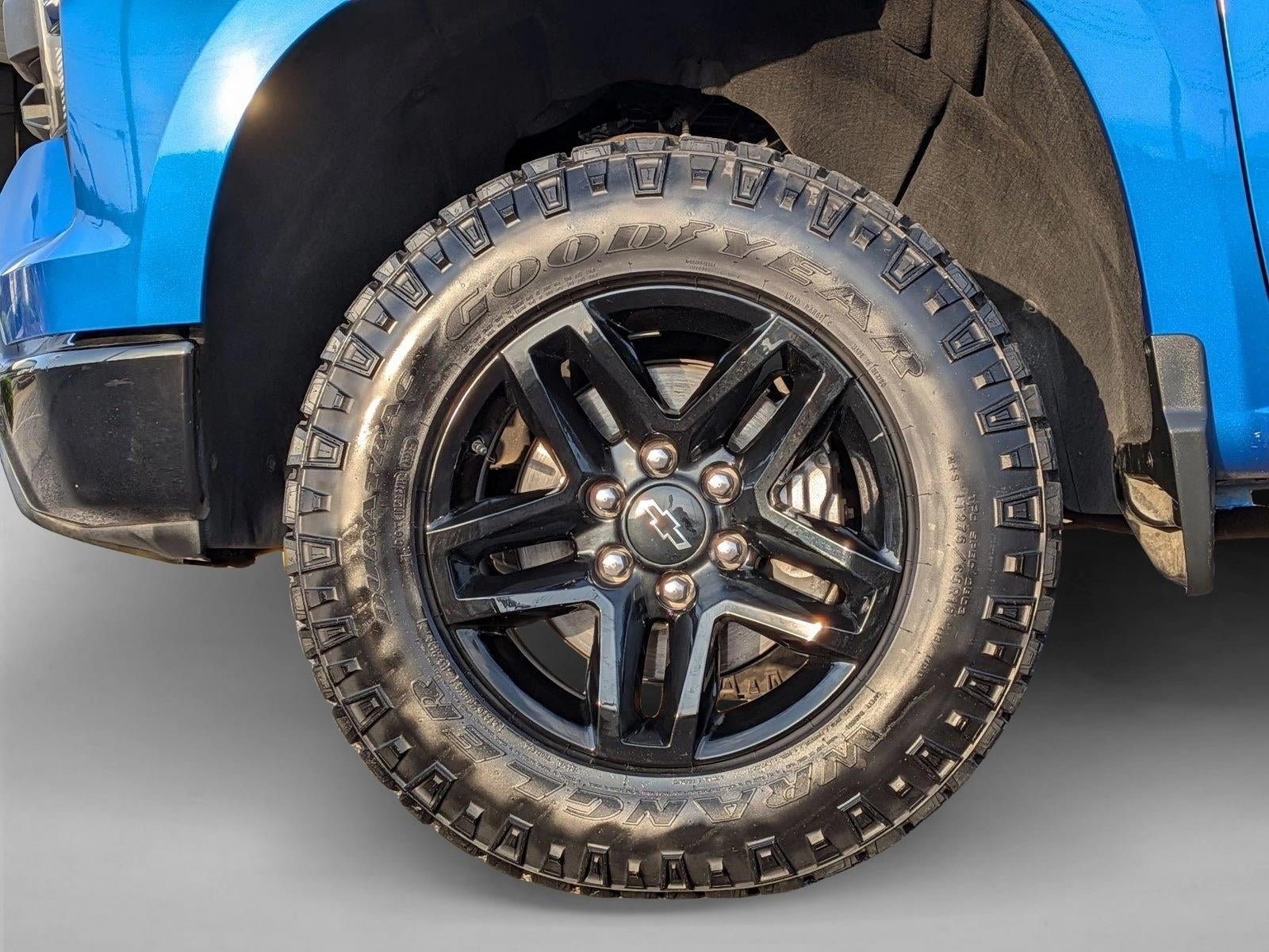 2023 Chevrolet Silverado 1500 Crew Cab Short Box 4-Wheel Drive Custom Trail Boss