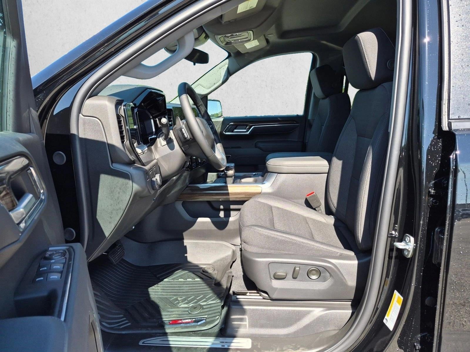2026 Chevrolet Silverado 1500 Crew Cab Short Box 4-Wheel Drive LT Trail Boss