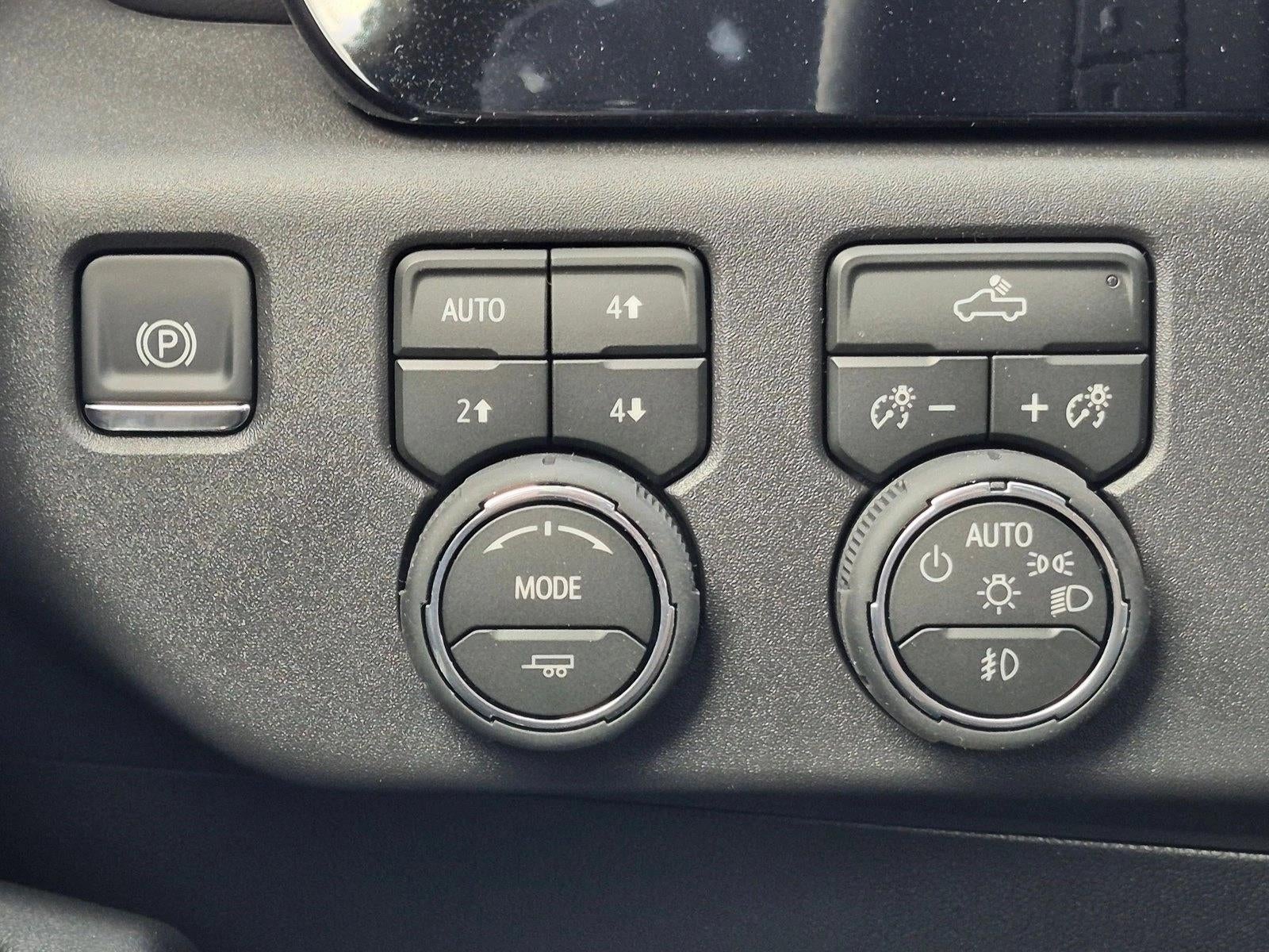 2026 Chevrolet Silverado 1500 Crew Cab Short Box 4-Wheel Drive LT Trail Boss