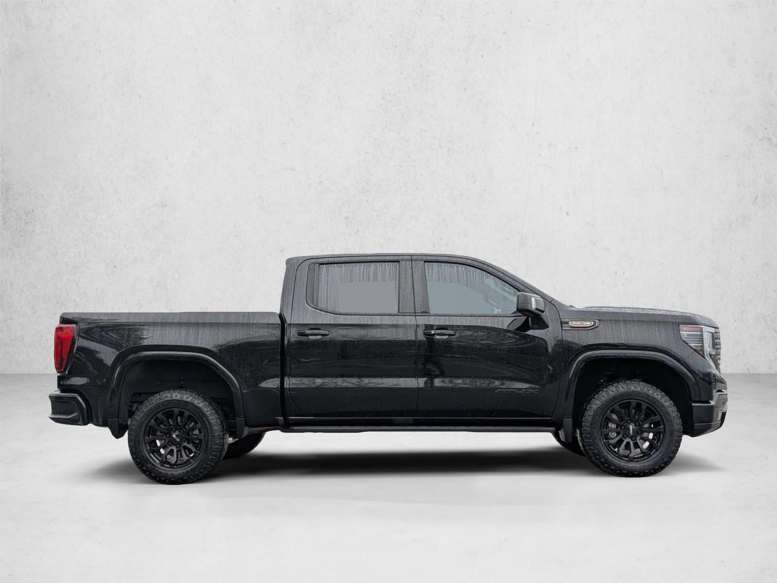 2022 GMC Sierra 1500 Crew Cab Short Box 4-Wheel Drive AT4X