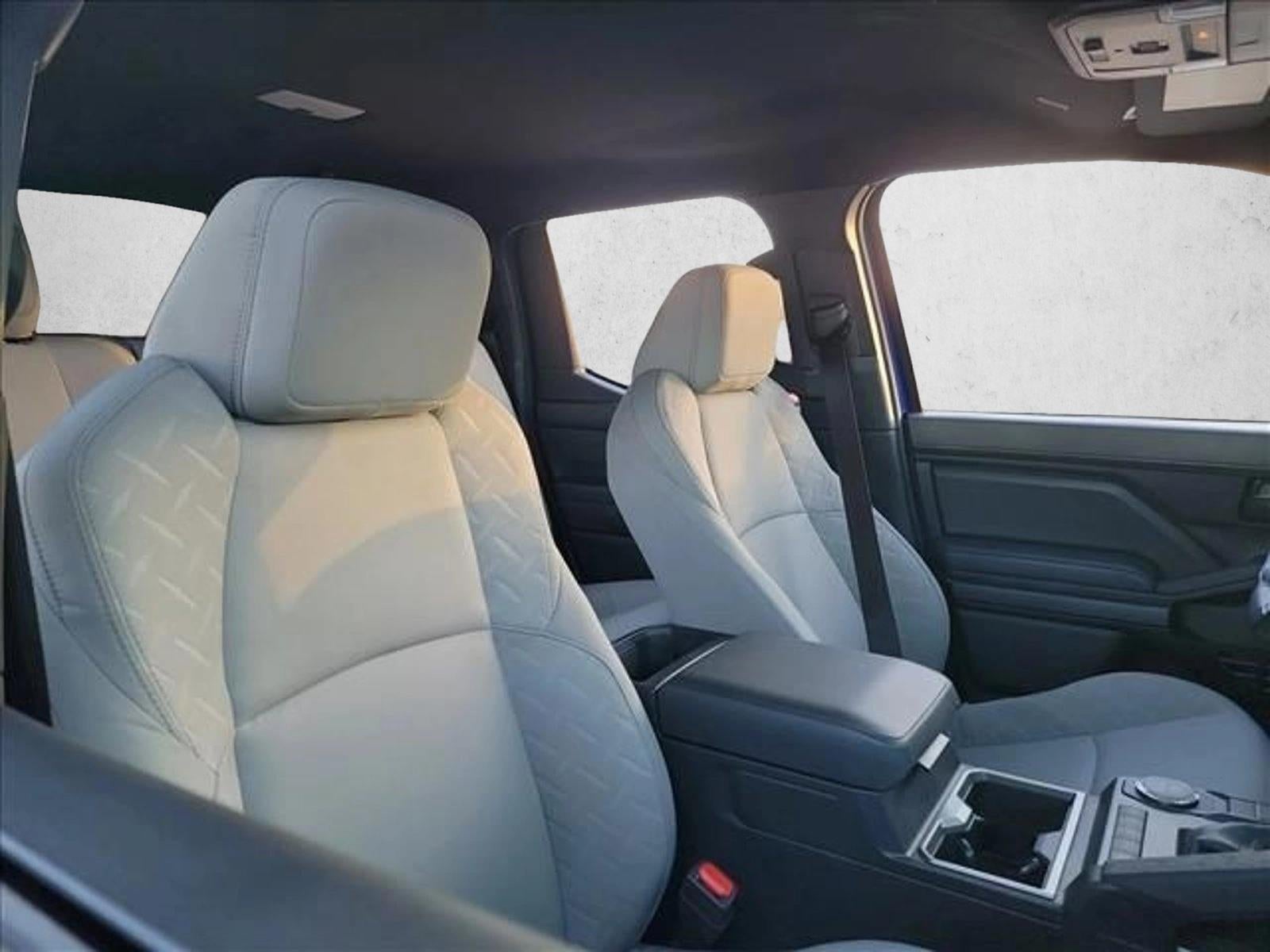 2025 Toyota Tacoma 2WD 2WD SR5 Double Cab 5' Bed AT (Natl)