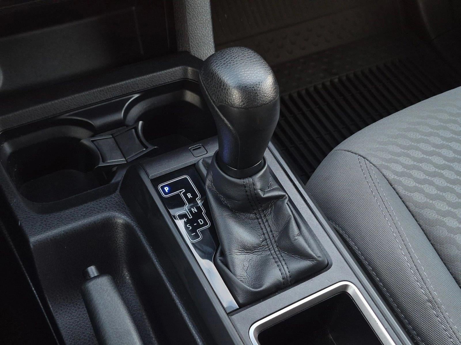2022 Toyota Tacoma 2WD SR Double Cab 5' Bed I4 AT (GS)