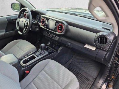 2022 Toyota Tacoma 2WD SR Double Cab 5' Bed I4 AT (GS)