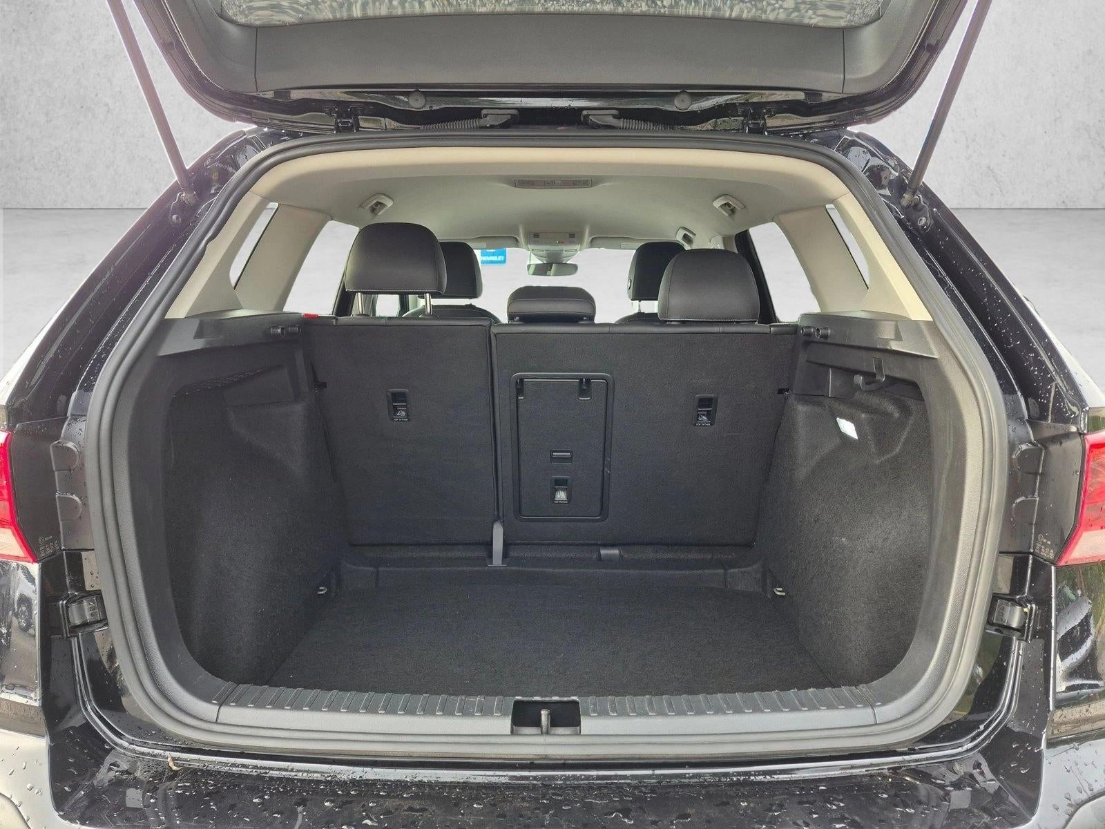 2024 Volkswagen Taos SE FWD