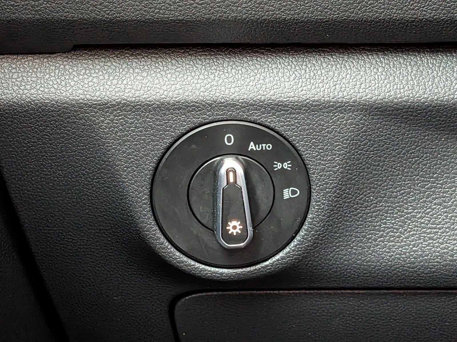 2024 Volkswagen Jetta SE Auto