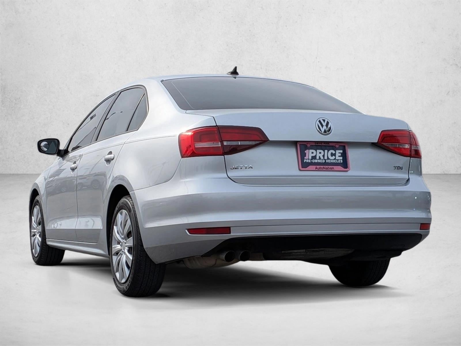 2015 Volkswagen Jetta 4dr DSG 2.0L TDI S Sedan