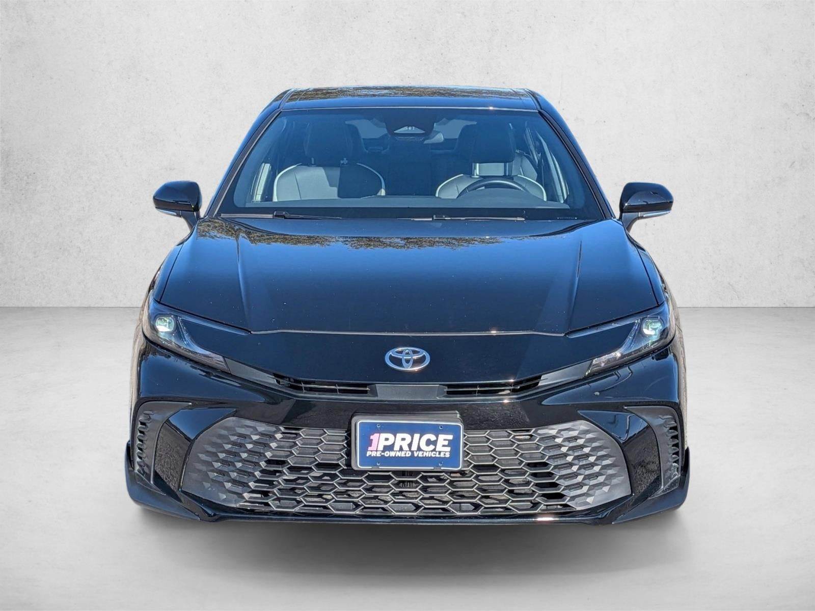 2025 Toyota Camry SE (SE)