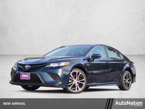 2020 Toyota Camry SE Auto (SE)