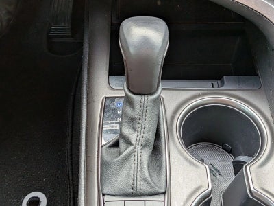 2022 Toyota Camry SE Auto (SE)