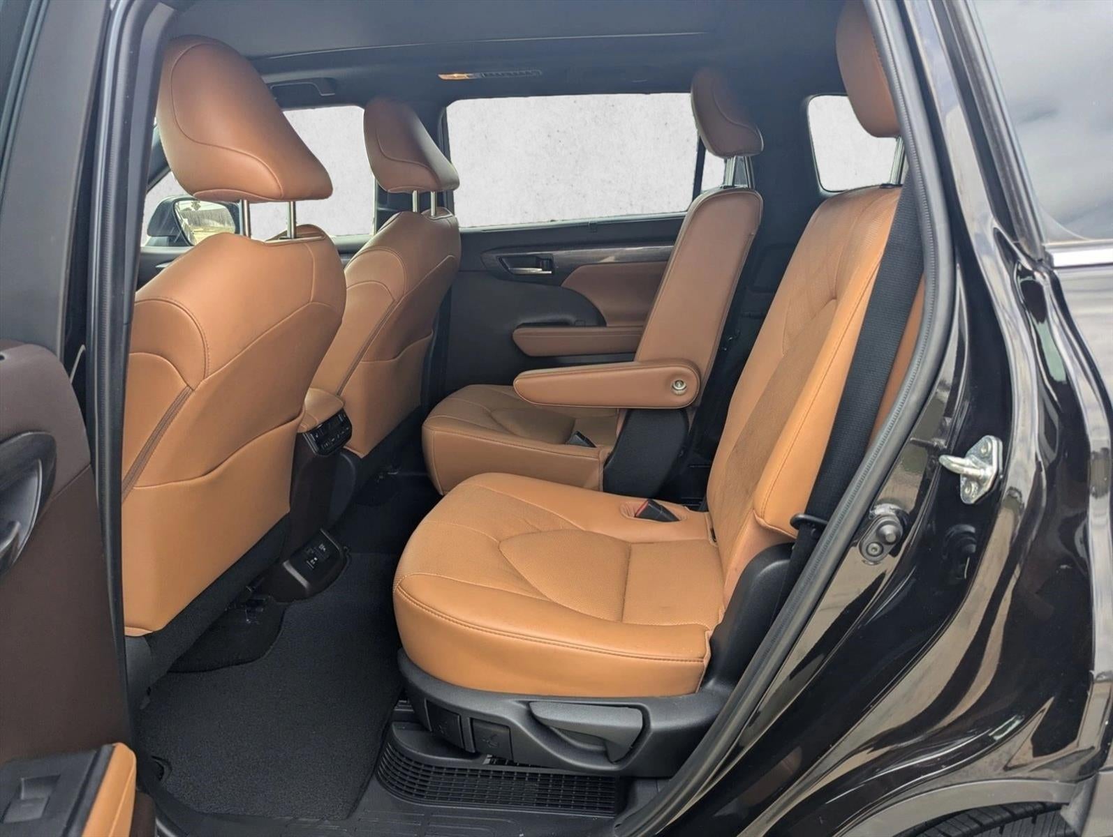 2021 Toyota Highlander Hybrid Platinum AWD (Natl)
