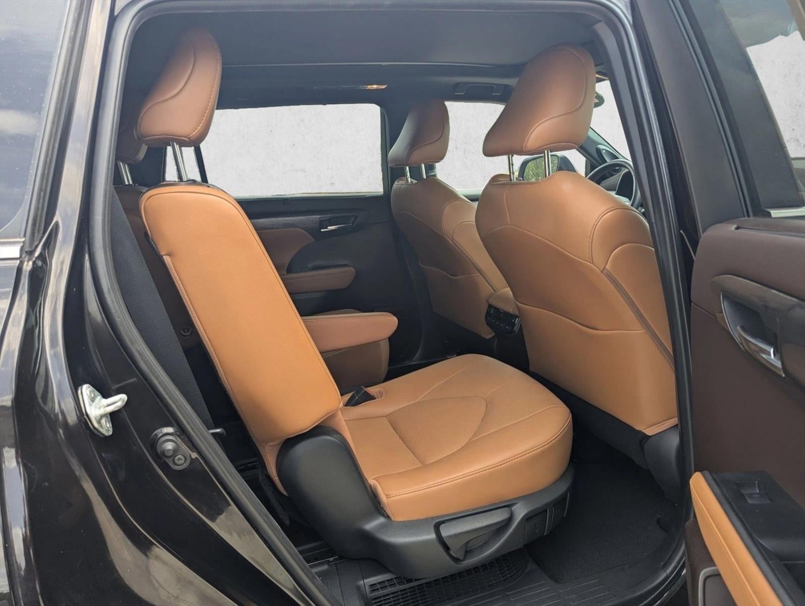 2021 Toyota Highlander Hybrid Platinum AWD (Natl)