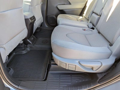 2023 Toyota Highlander LE FWD (GS)