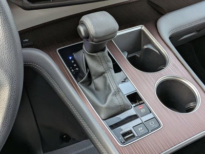 2024 Toyota Sienna LE FWD 8-Passenger (Natl)