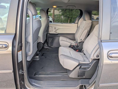 2024 Toyota Sienna LE FWD 8-Passenger (Natl)