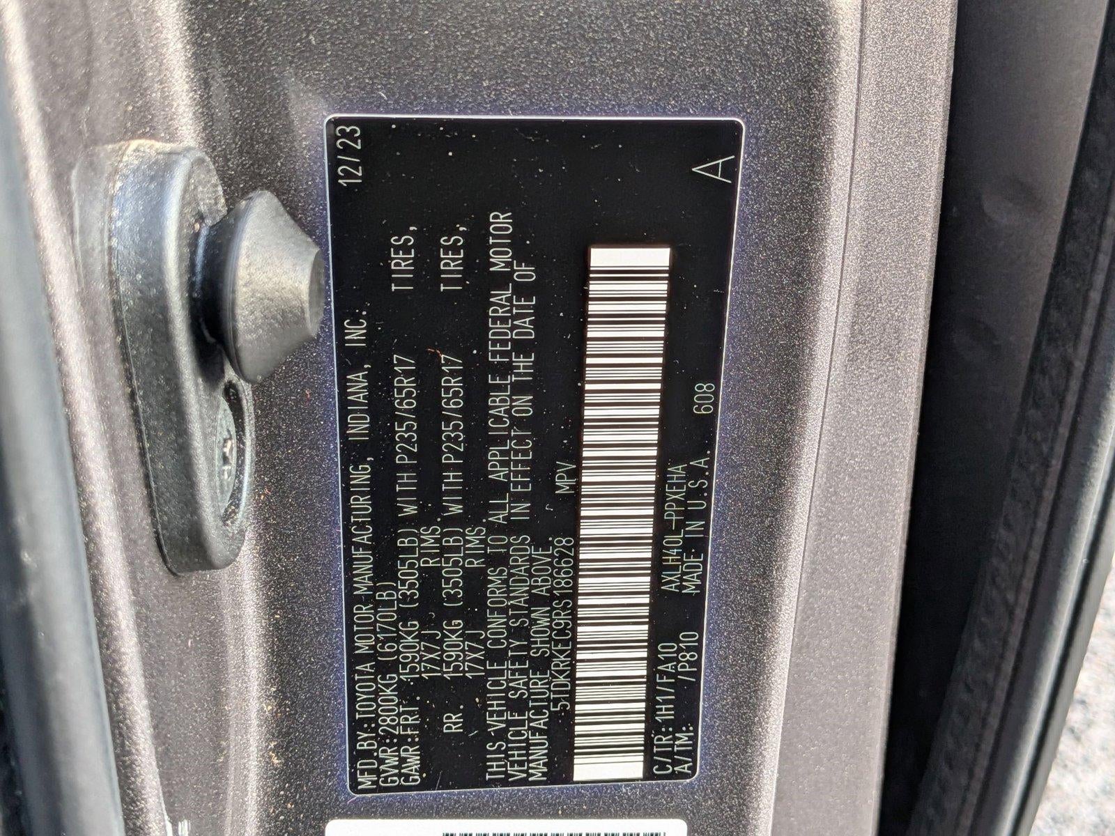 2024 Toyota Sienna LE FWD 8-Passenger (Natl)