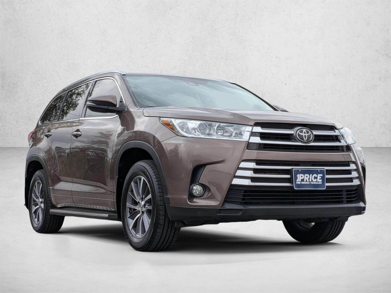 2017 Toyota Highlander XLE V6 FWD (Natl)