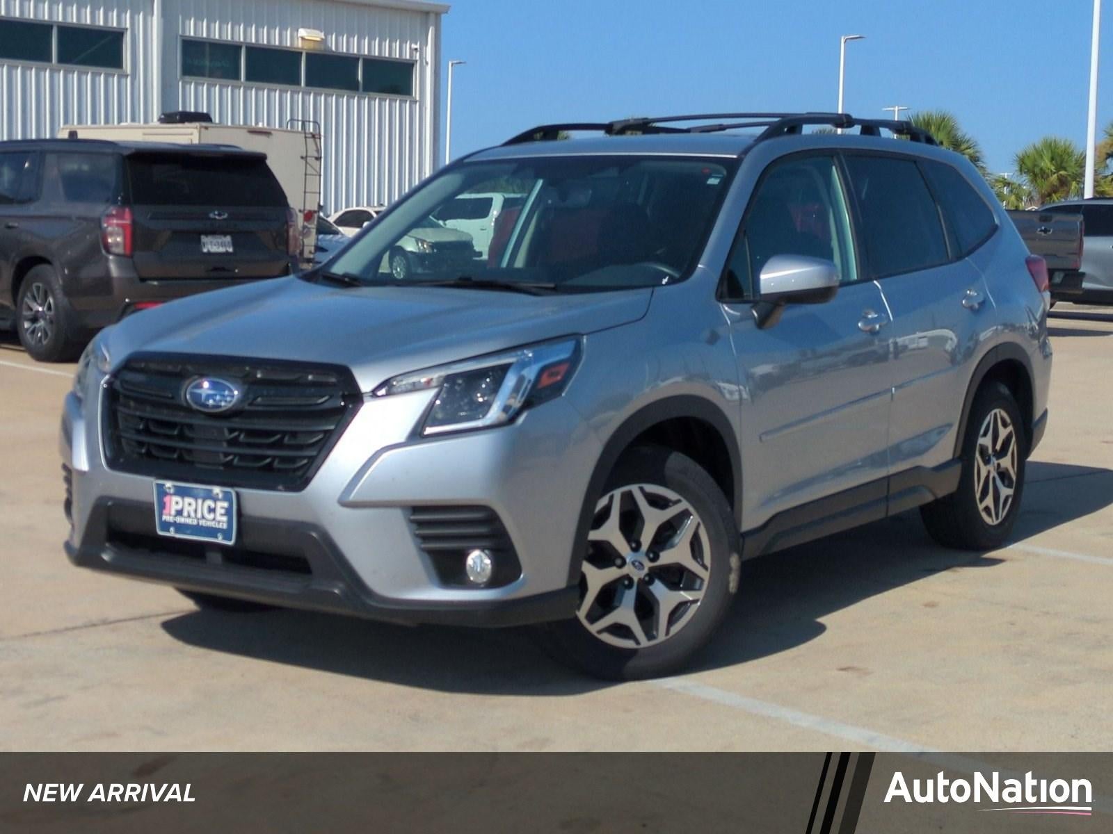 2023 Subaru Forester Premium CVT