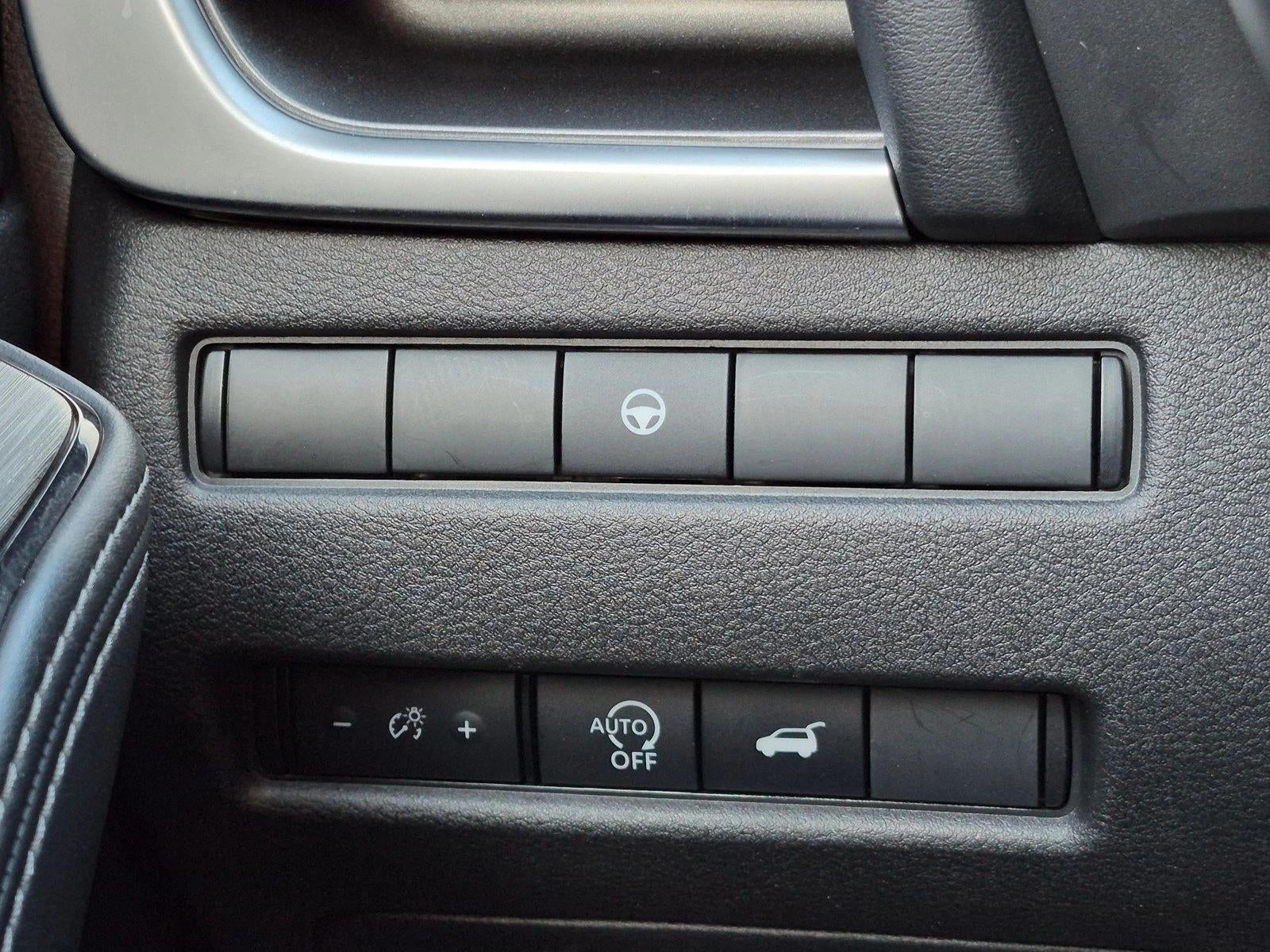 2025 Nissan Rogue AWD SV