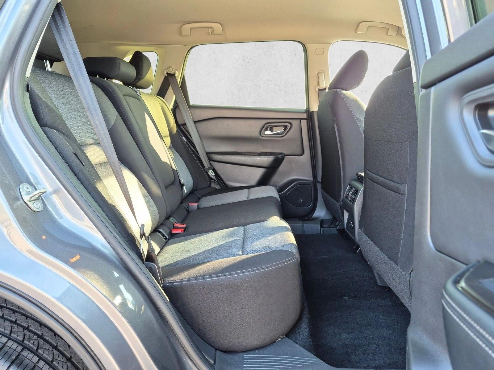 2025 Nissan Rogue AWD SV