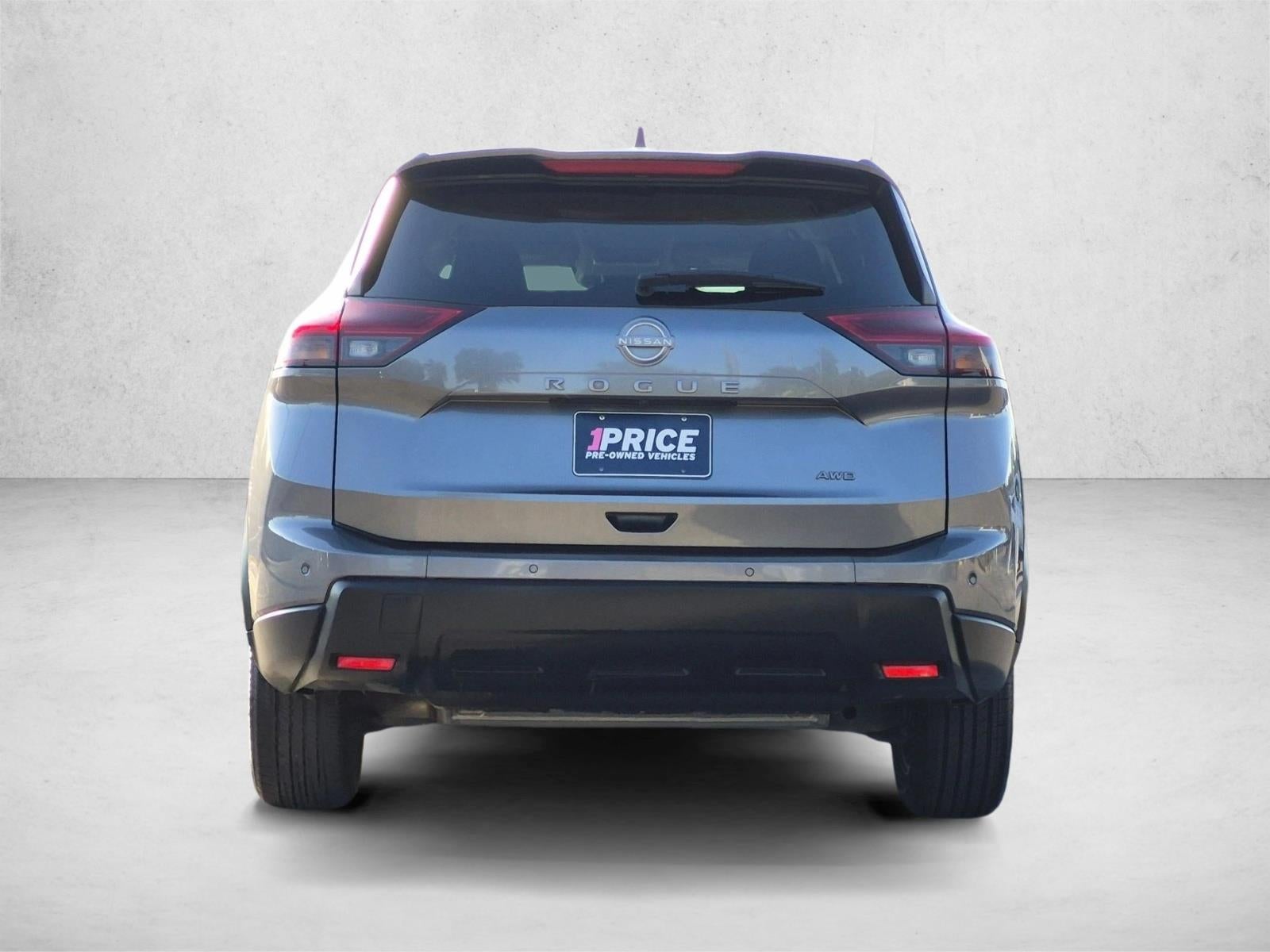 2025 Nissan Rogue AWD SV