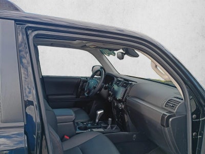 2022 Toyota 4Runner TRD Off Road Premium 4WD (Natl)