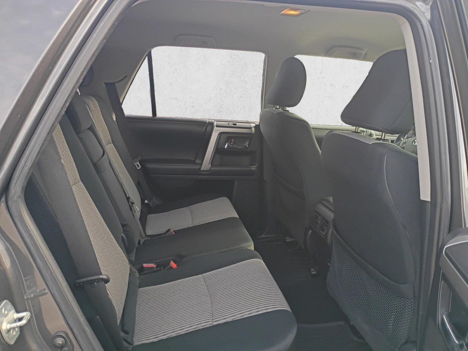 2015 Toyota 4Runner RWD 4dr V6 SR5 (Natl)