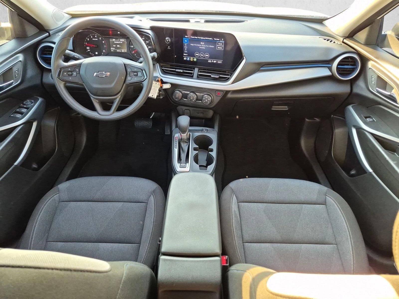 2025 Chevrolet Trax FWD 4dr LS