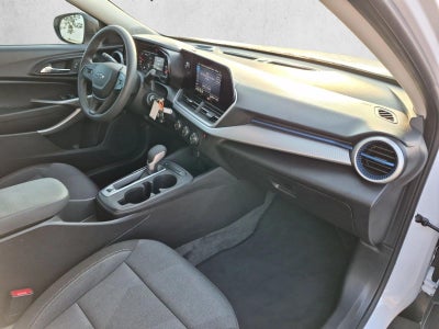 2025 Chevrolet Trax FWD 4dr LS