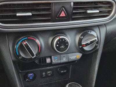 2021 Hyundai Kona SEL Auto FWD