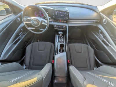 2023 Hyundai Elantra SEL IVT