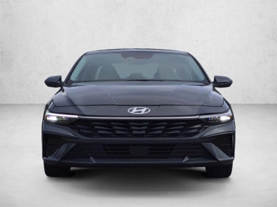 2025 Hyundai Elantra Limited IVT