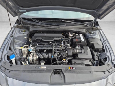 2025 Hyundai Elantra Limited IVT