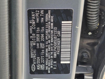 2025 Hyundai Elantra Limited IVT