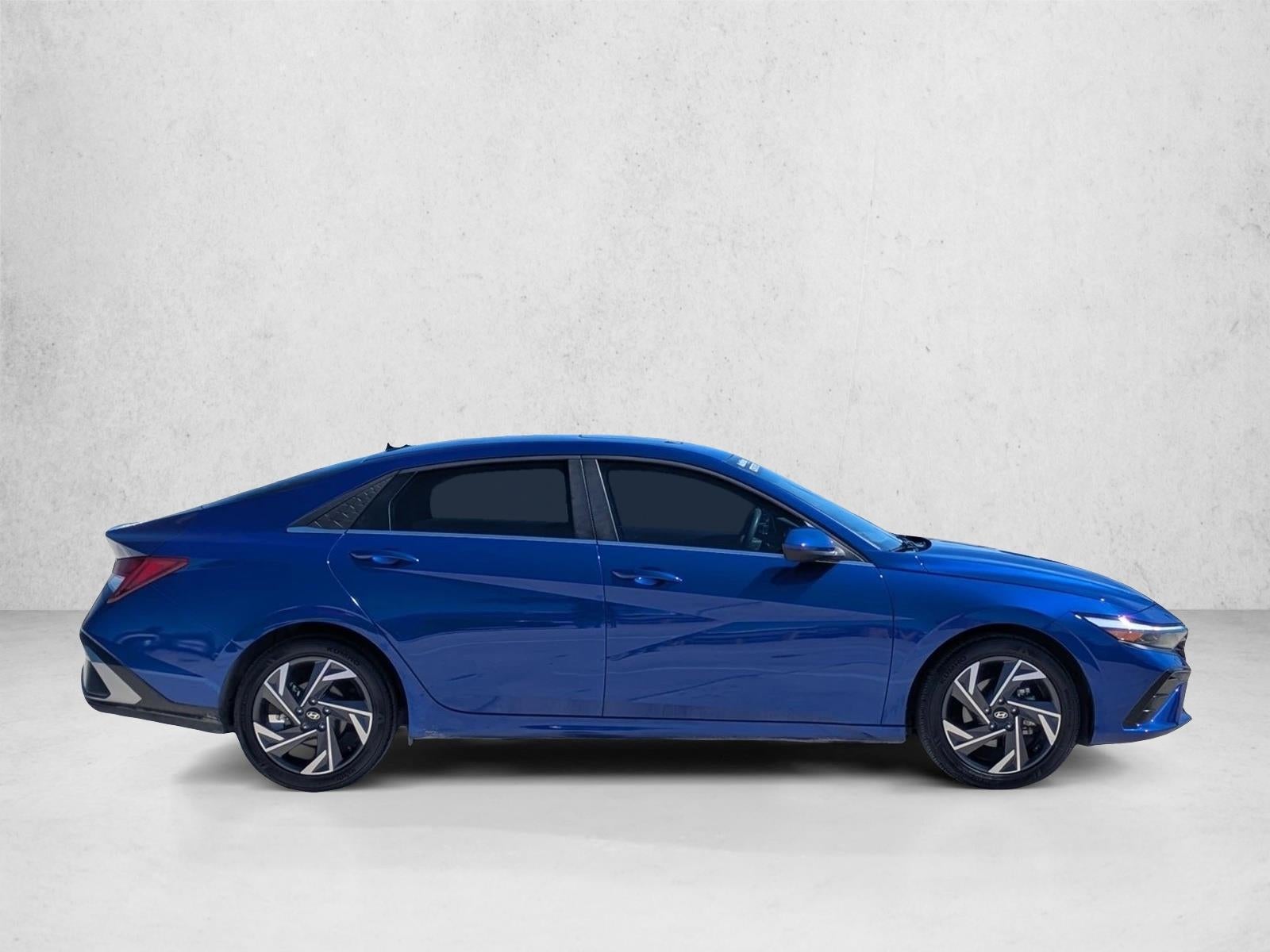 2024 Hyundai Elantra SEL IVT