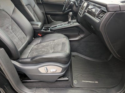 2016 Porsche Macan AWD 4dr S