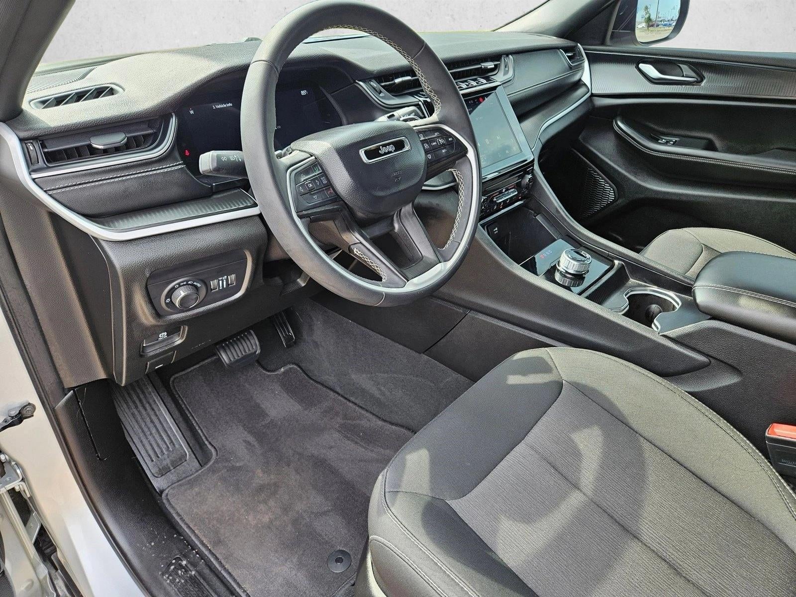 2024 Jeep Grand Cherokee Laredo