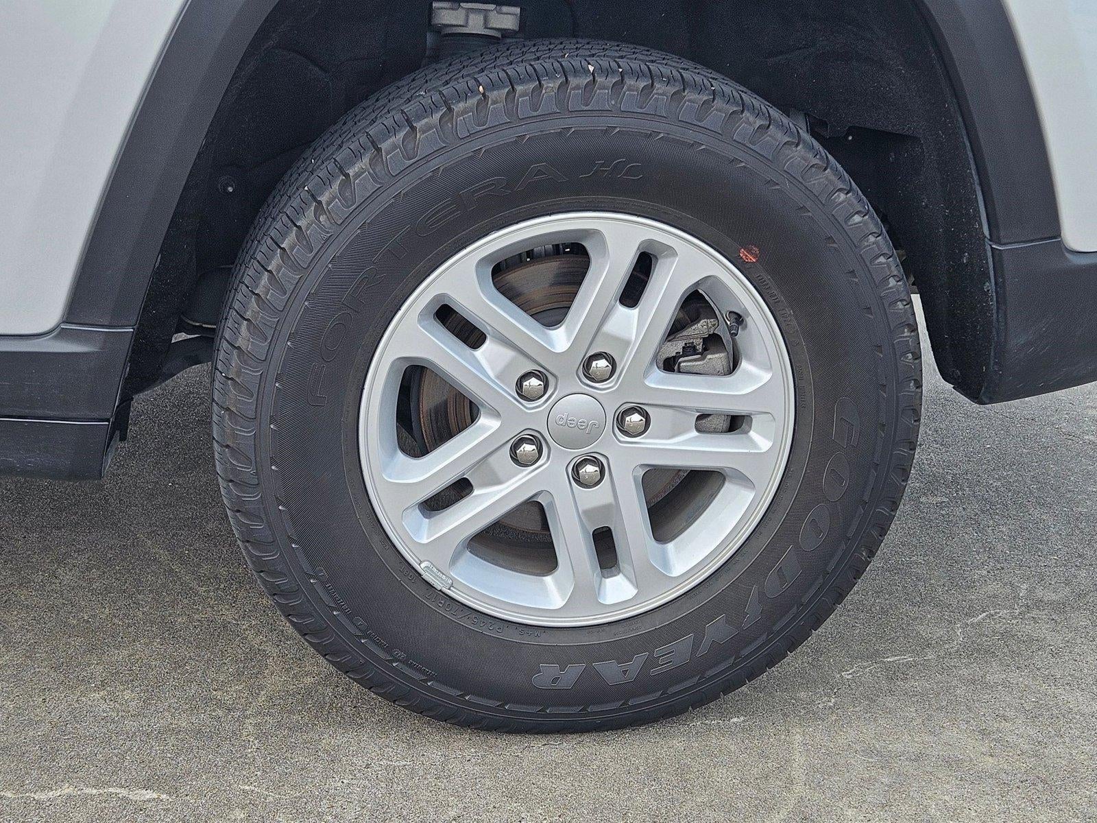 2024 Jeep Grand Cherokee Laredo