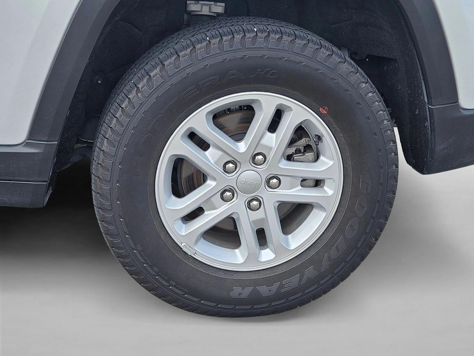 2024 Jeep Grand Cherokee Laredo