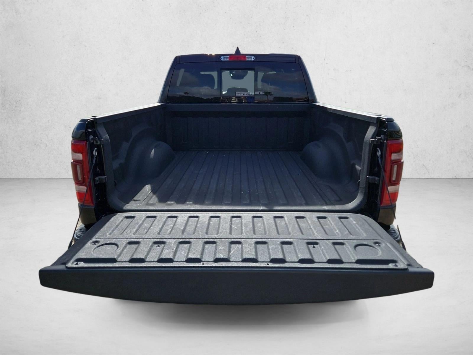 2023 RAM 1500 Limited Crew Cab 4x4 5'7" Box