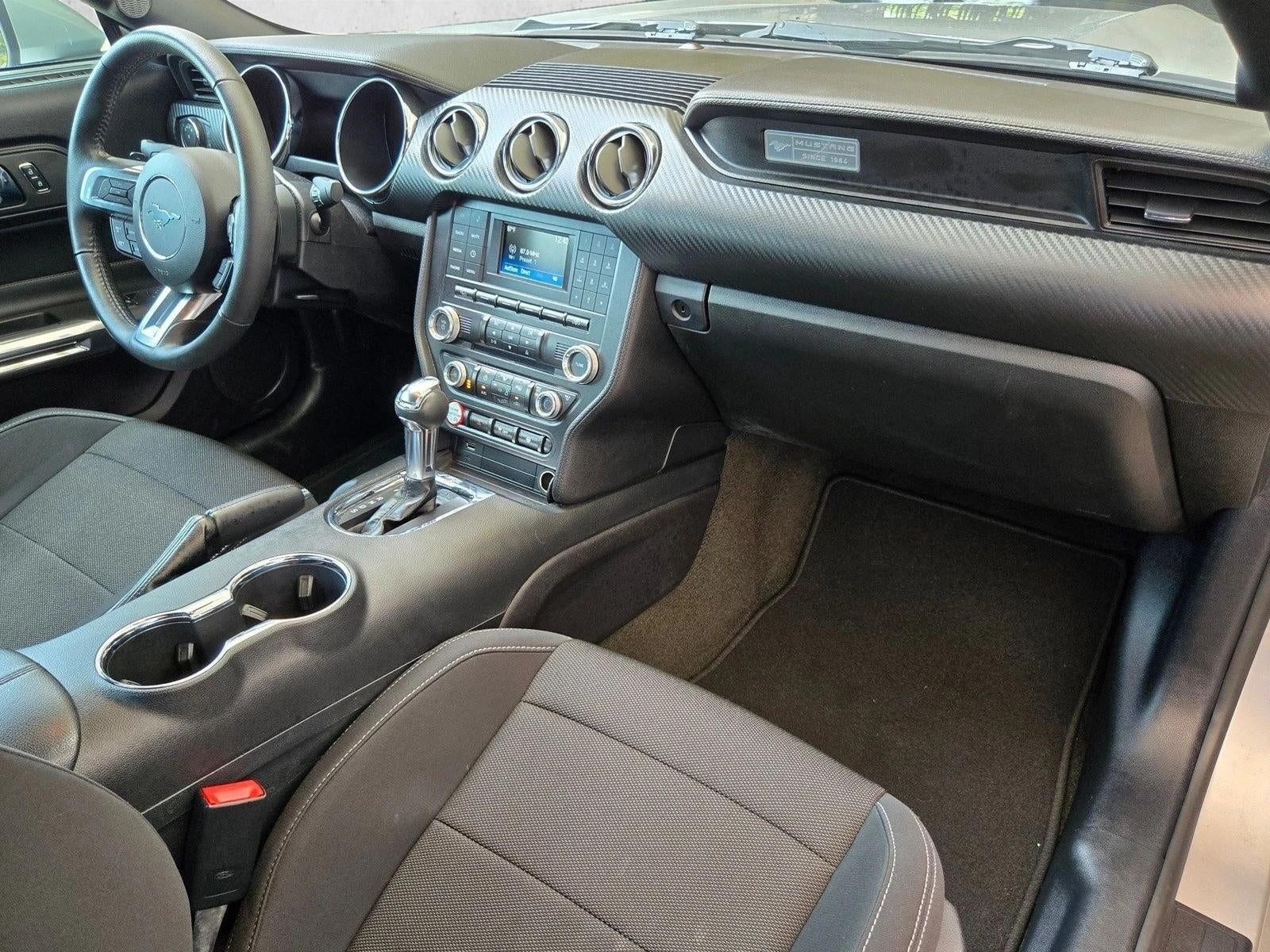 2016 Ford Mustang V6