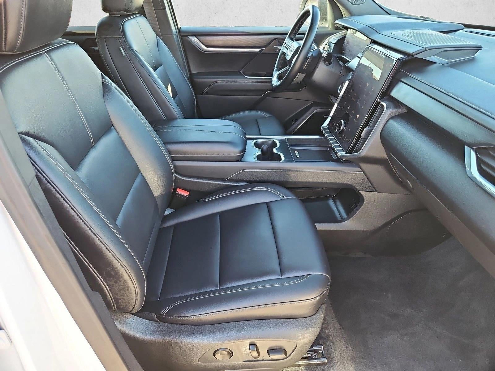 2024 GMC Acadia Elevation