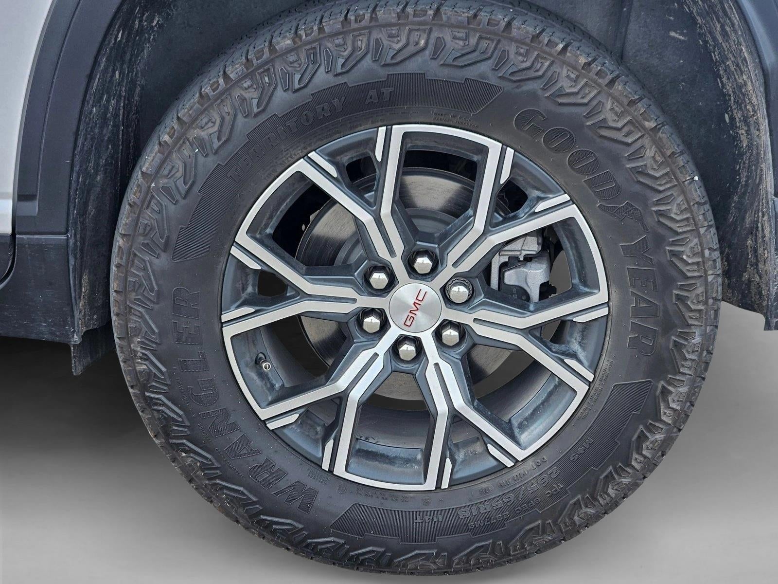 2024 GMC Acadia AT4
